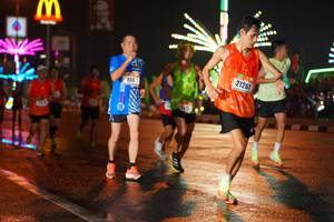 BIB: 21261, 800
                            <button type="button" onclick="openModal(16192085)" class="btn btn-primary btn-sm float-right btn-popup" data-toggle="modal" data-target=".modal-high-quality">
                        <i class="fas fa-shopping-cart"></i> Add to Cart
                    </button>
                                            <button type="button" onclick="isThisMe(16192085, true)" class="btn btn-success btn-sm float-right btn-popup btn-isme hidden" data-toggle="tooltip" data-placement="bottom" title="นี่คือรูปของคุณใช่ไหม คลิกที่นี่เพื่อเอาเข้าอัลบั้ม">
                        <i class="fas fa-plus"></i> Add to album
                    </button>
                    <button type="button" onclick="isThisMe(16192085, false)" class="btn btn-warning btn-sm float-right btn-popup btn-isnotme hidden">
                        <i class="fas fa-ban"></i> Remove from album
                    </button>